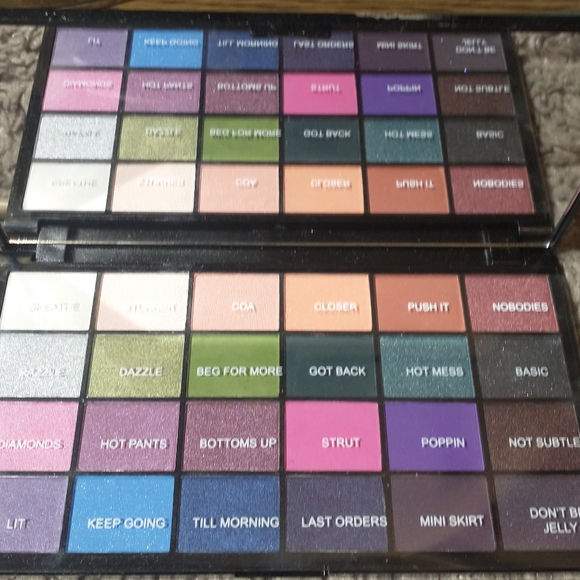 All new makeup bundle - Picture 5 of 5